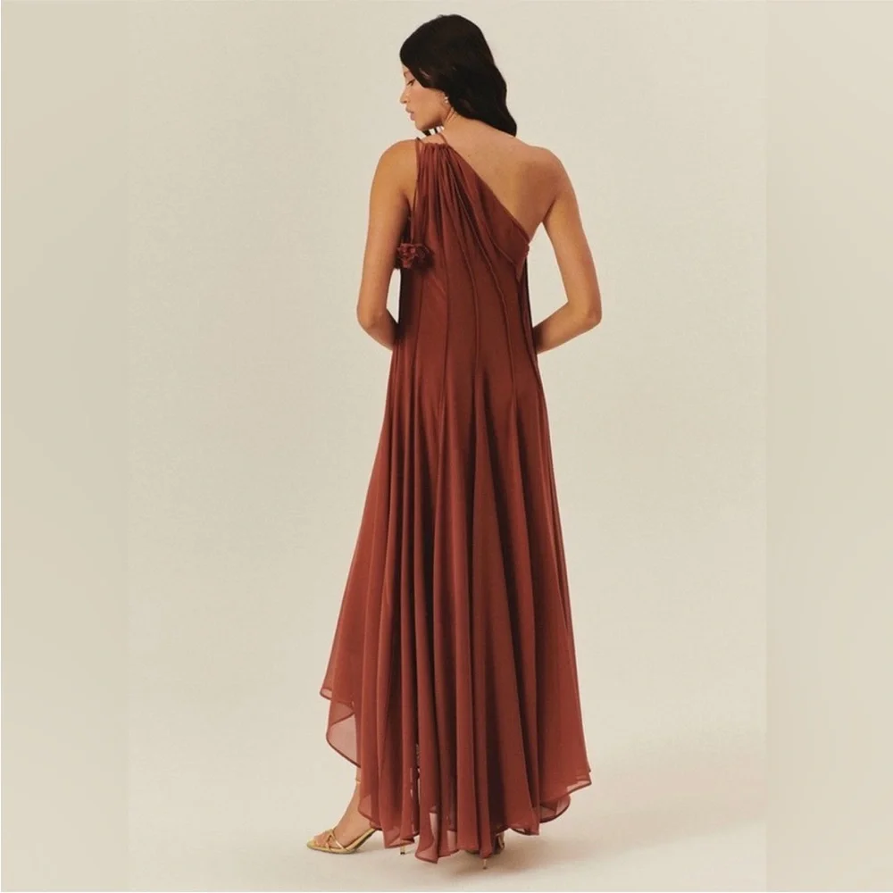 Exquise Nola Ethereal Paislee One-Shoulder Chiffon Maxi - Picture 2 of 10